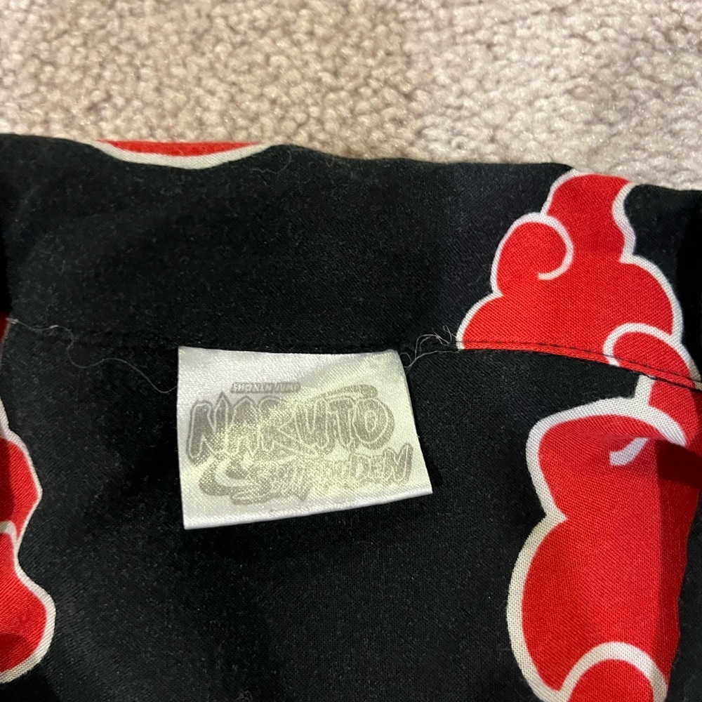 Naruto Akatsuki Cloud Button Down Shirt - Picture 6 of 8